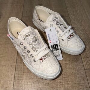 NEW Superga White Lace Sneakers Size 7
